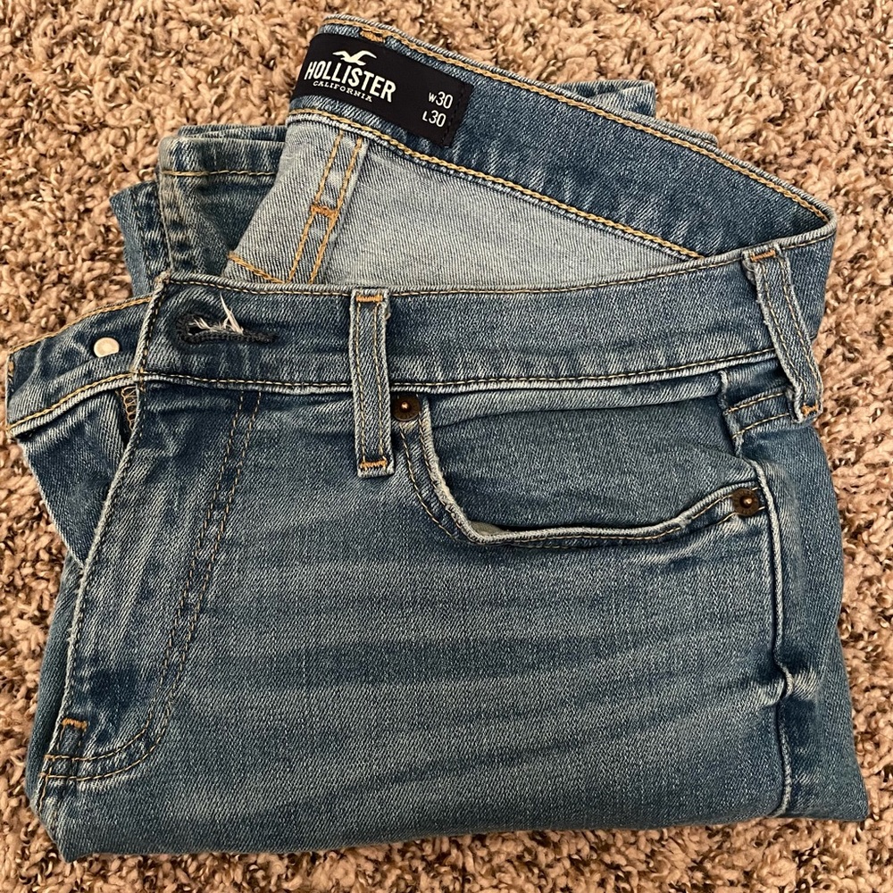 Light mens jeans from Hollister, size 30x30.